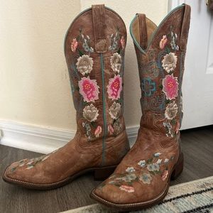 Macie Bean Rose Garden Boots